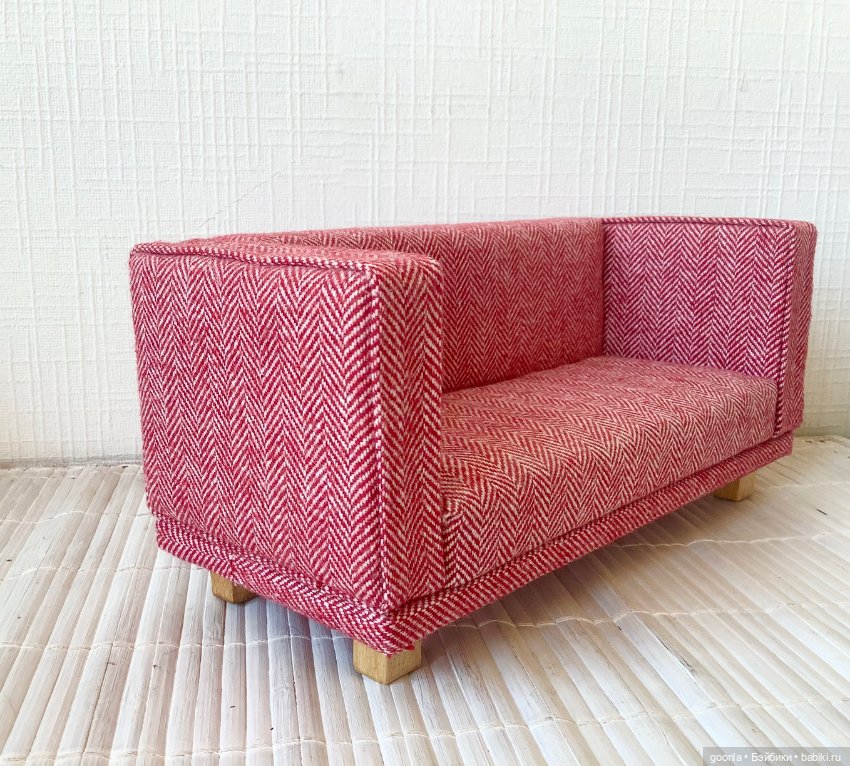 Диван для кукол 1/8 - 1/6 (фото 5)