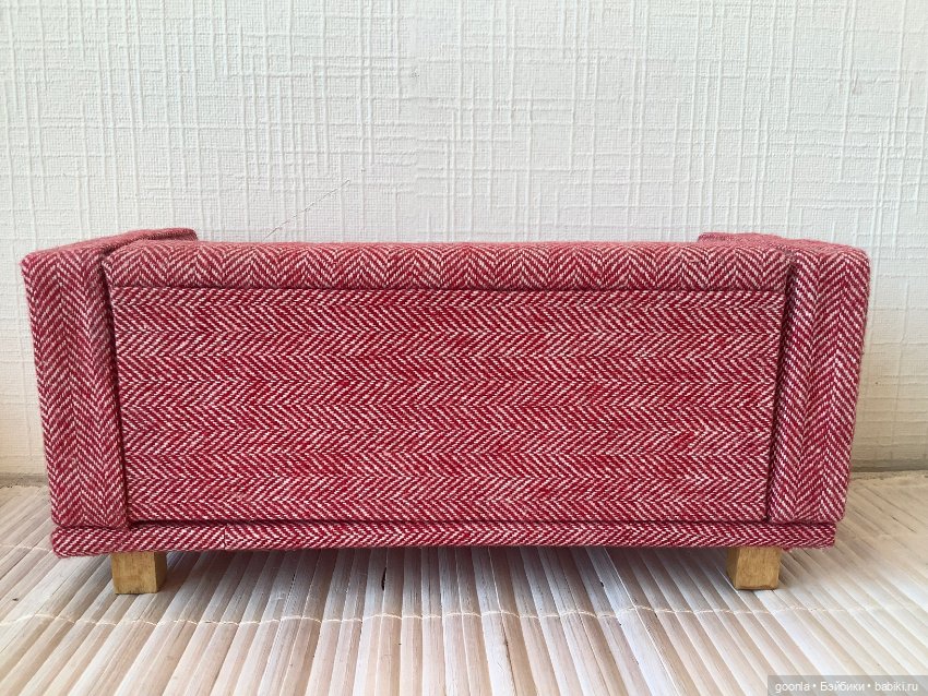 Диван для кукол 1/8 - 1/6 (фото 4)