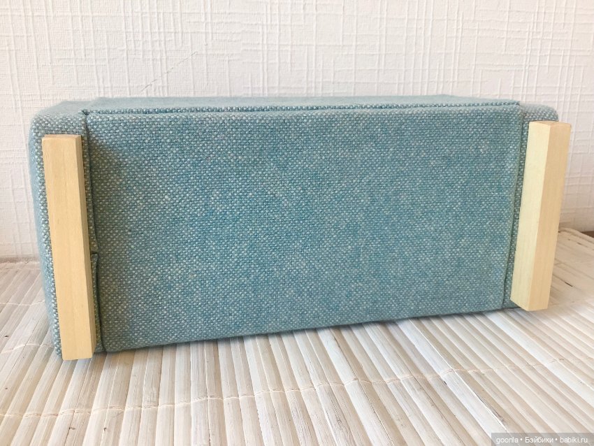 Диван для кукол 1/6 - 1/8 (фото 5)