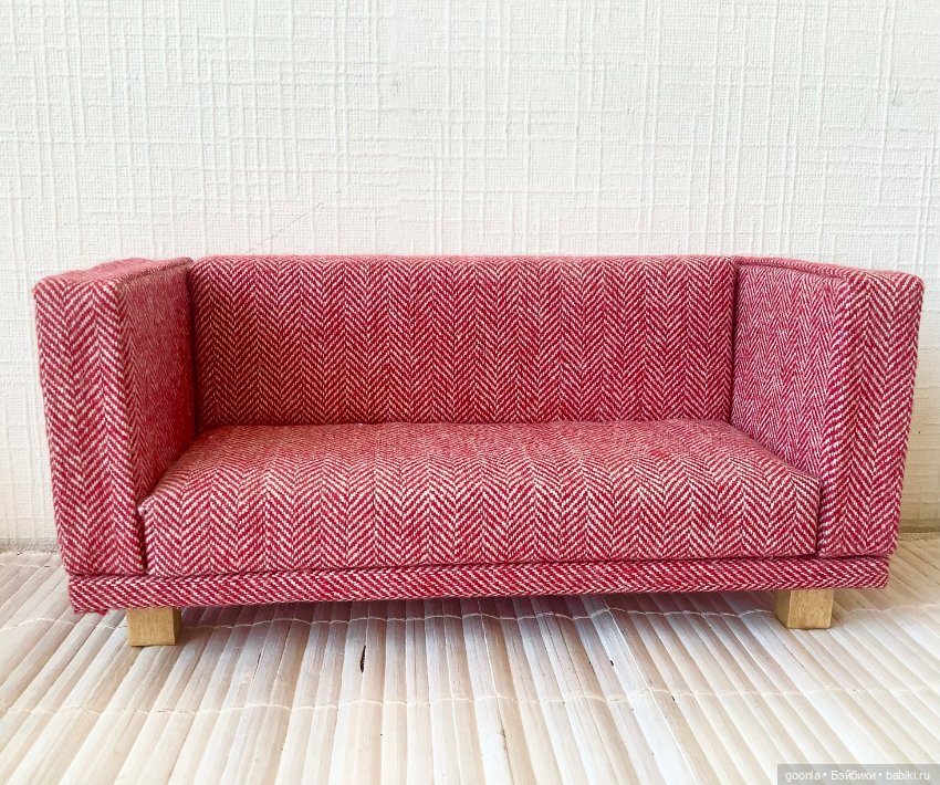 Диван для кукол 1/8 - 1/6 (фото 2)