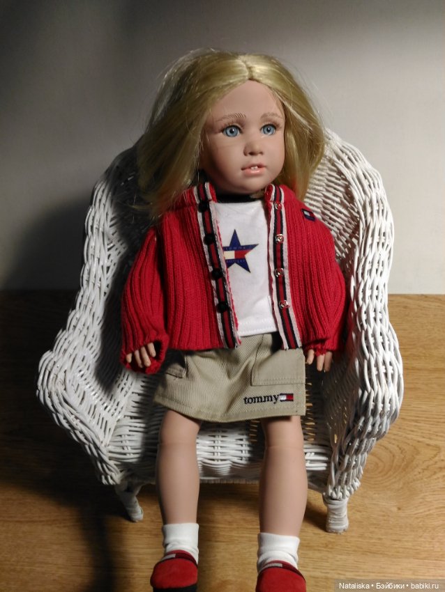 Виниловая коллекционная Абигайл от Madame Alexander&Tommy Hilfiger (фото 4)