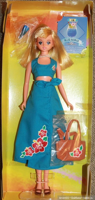 18-летняя Дженни Такара из серии Birth Cocktail Calendar Girls (July - Blue Hawaii) (фото 4)