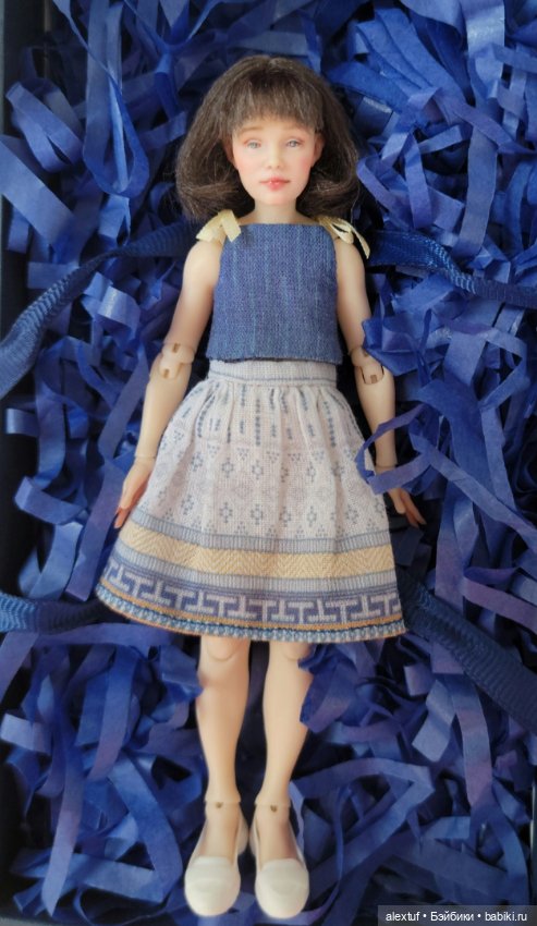 Маленькая авторская шарнирная кукла