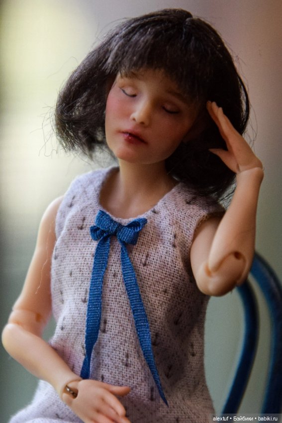 Маленькая авторская шарнирная кукла (фото 3)