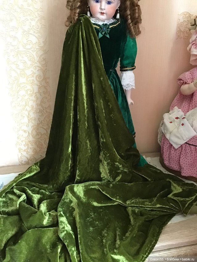 Большой кусок антикварного шелкового бархата , натуральная ткань , оливковый цвет