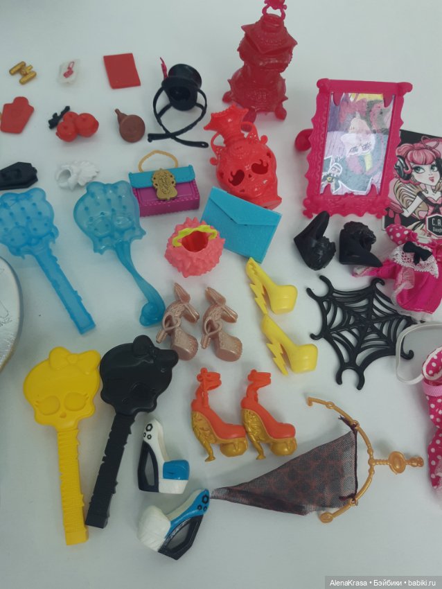 Аксессуары для кукол Монстер Хай (фото 8)