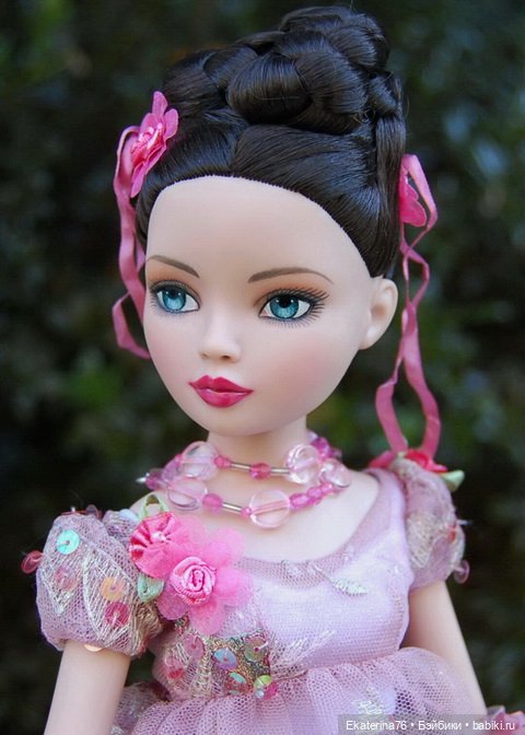 Ellowyne Wilde Rose — Фэшн