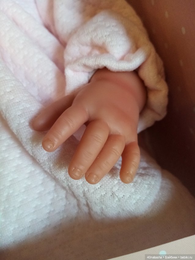 Кукла реборн Сара от фирмы asi, мягконабивная 48 см (фото 7)