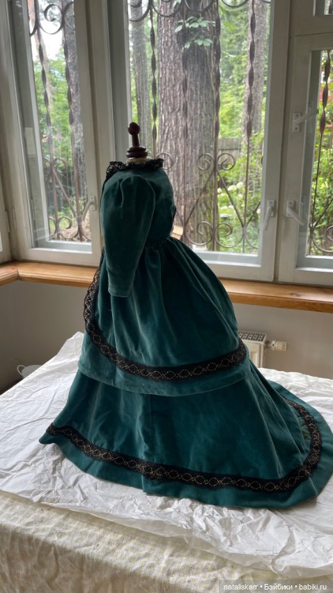 Костюм для модной куклы — Одежда