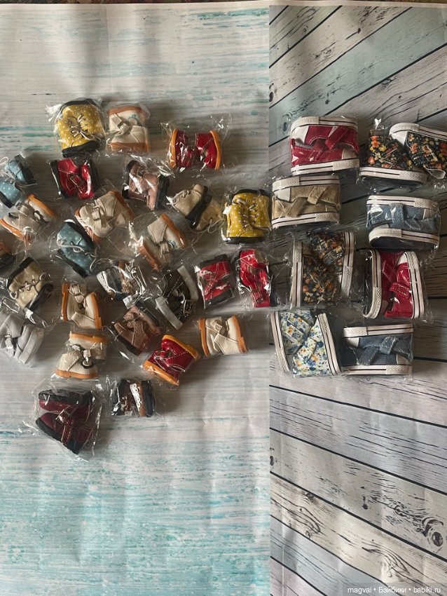 Продам всем скопом 35 пар обувь для ирреаликов, Realfee