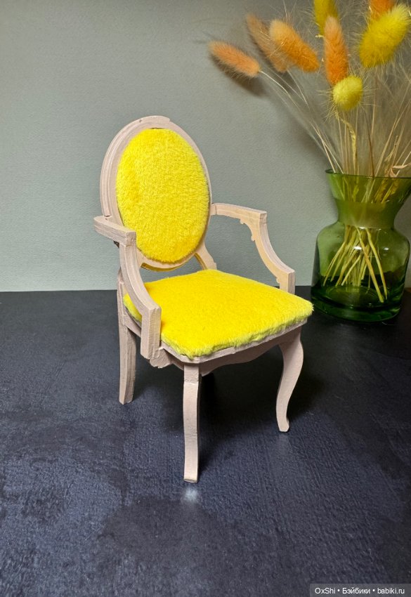 Кукольное кресло для кукол высотой до 30 см