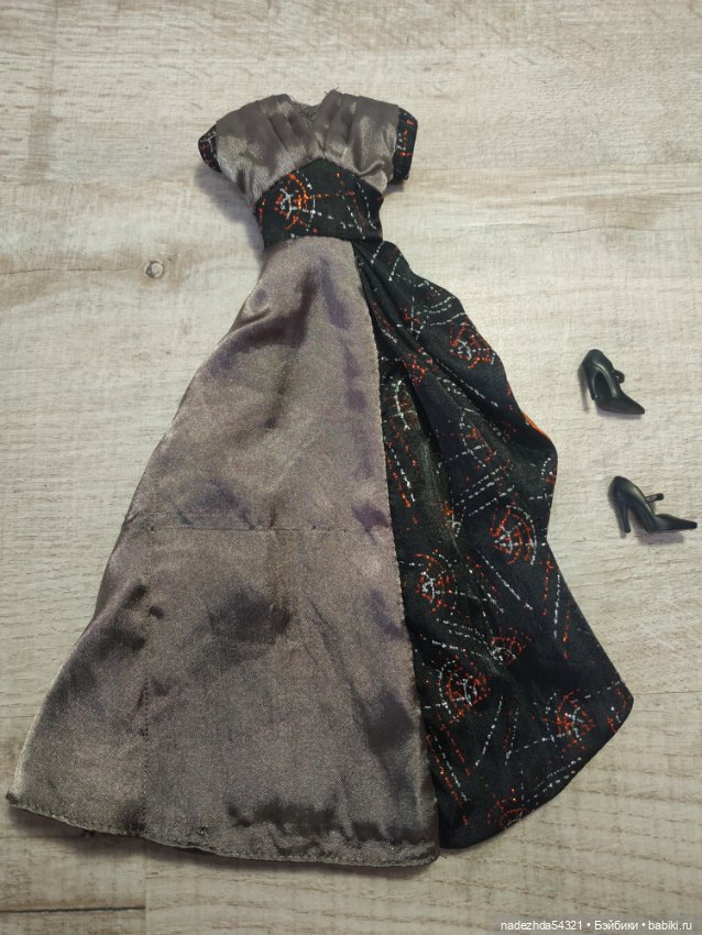 Аутфит Барби Лоис Лейн. 2005 год