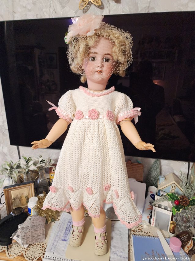 Авторское хлопковое вязанное платье для большой куклы (фото 10)