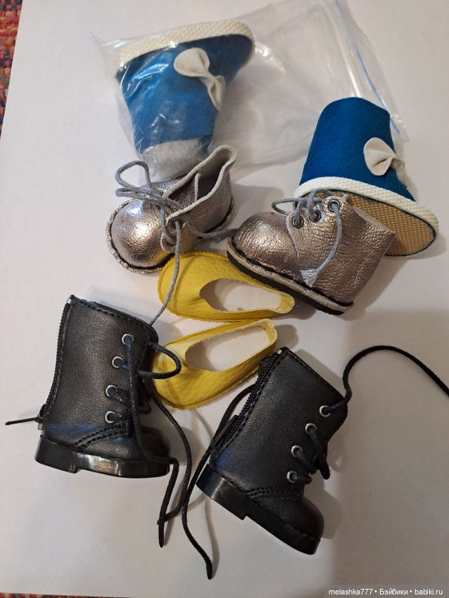 Обувь для,кукол — Одежда