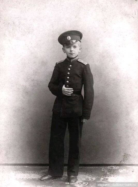 2 комплекта гимназической формы времен царской России на мальчика