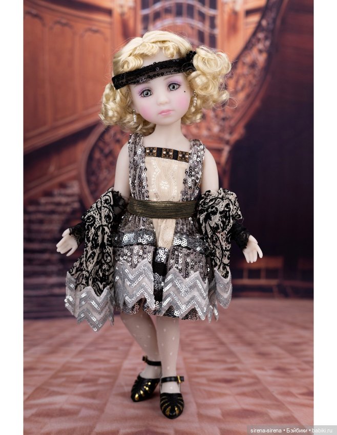 Эвелин в чёрном аутфите от Руби Ред, Midnight Twinkle Evelyn Ruby Red