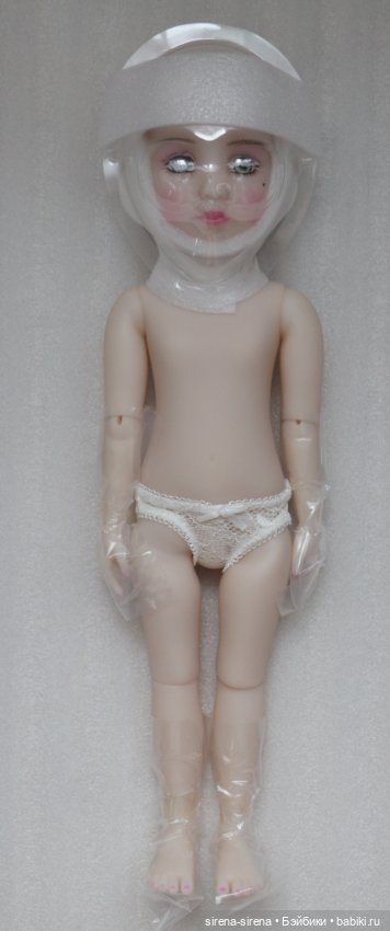 Эвелин в чёрном аутфите от Руби Ред, Midnight Twinkle Evelyn Ruby Red