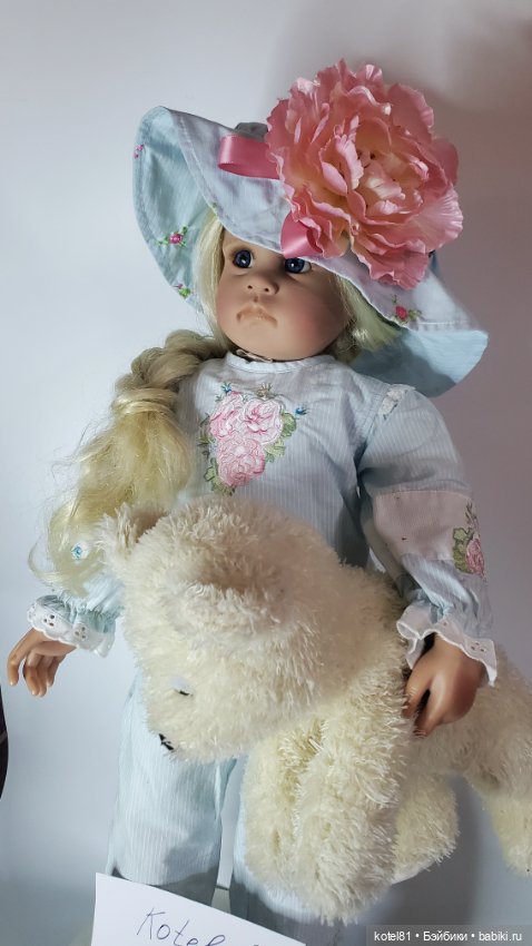 Linda Valentino виниловая коллекционная кукла (фото 3)