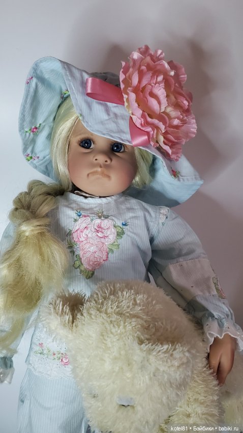 Linda Valentino виниловая коллекционная кукла