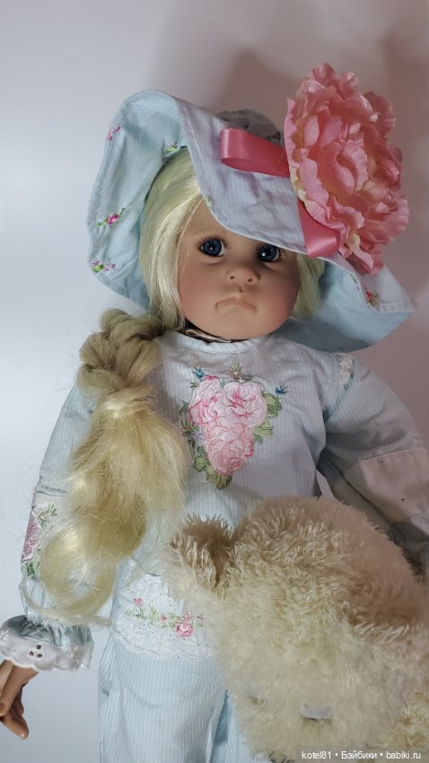 Linda Valentino виниловая коллекционная кукла (фото 6)