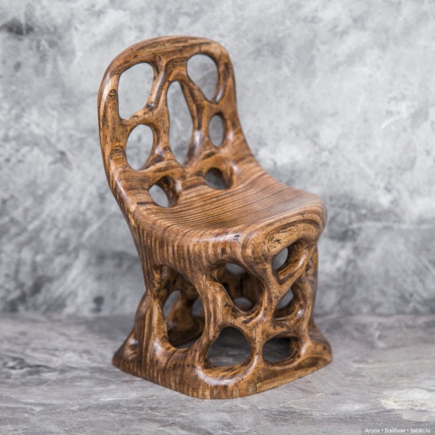 Деревянный стул с подсветкой, резьба (фото 3)