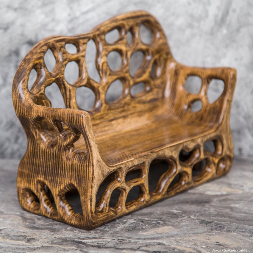 Деревянный диван с подсветкой, резьба