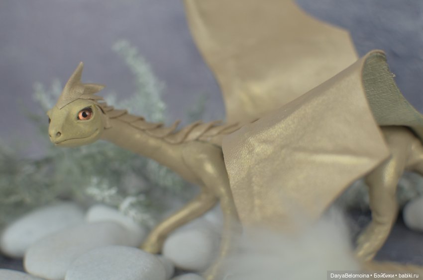Золотистый дракончик — Авторские игрушки (фото 2)