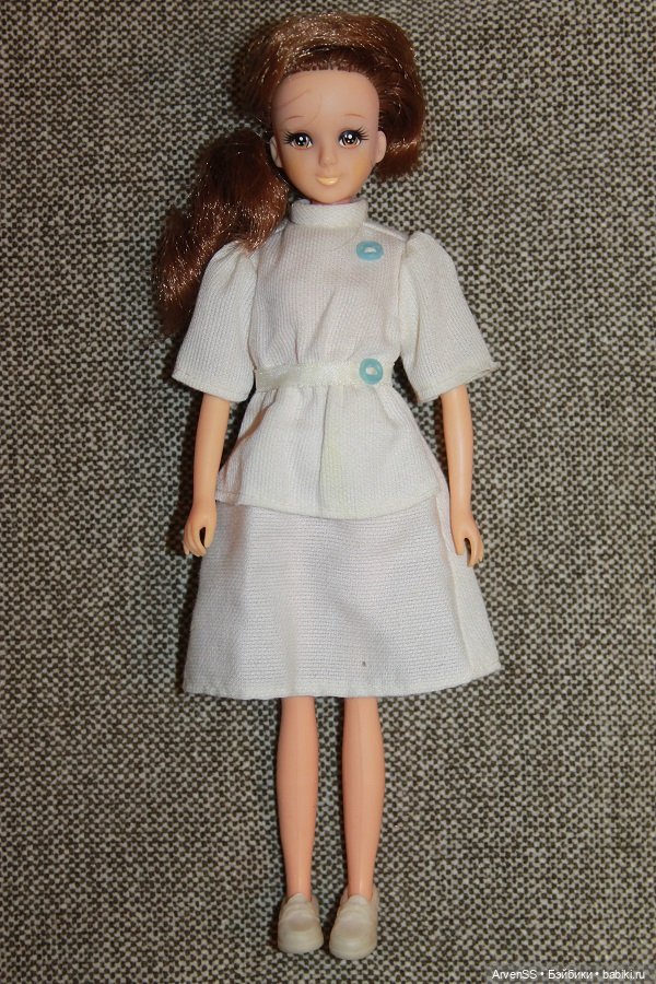 Винтажная Эмили-сенсей (врач семьи Ликки) компании Такара (фото 4)