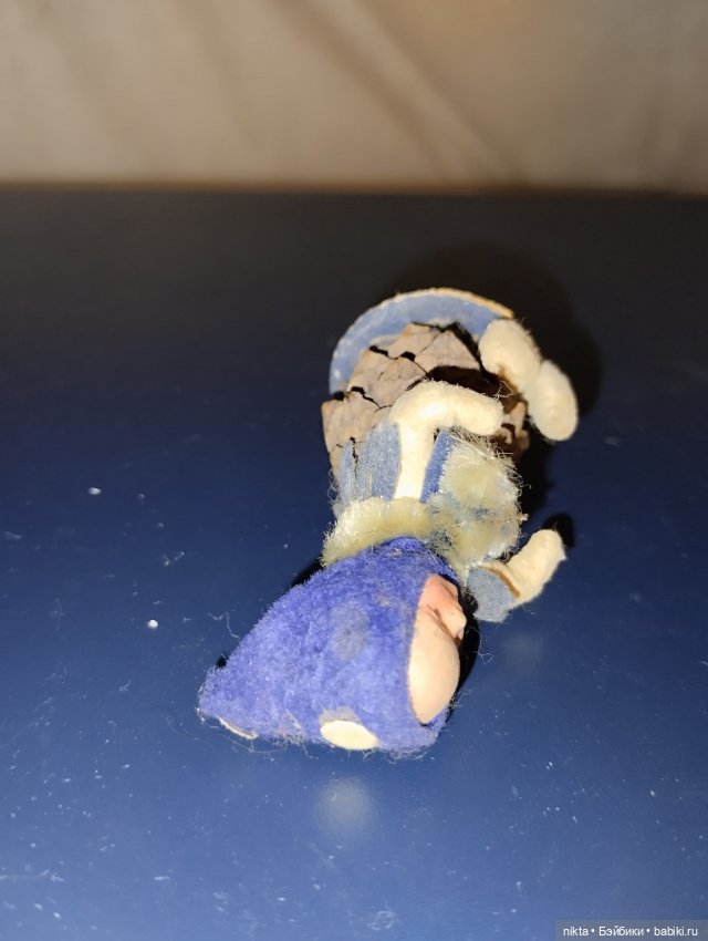 Ёлочная игрушка ГДР Девочка шишка (фото 6)