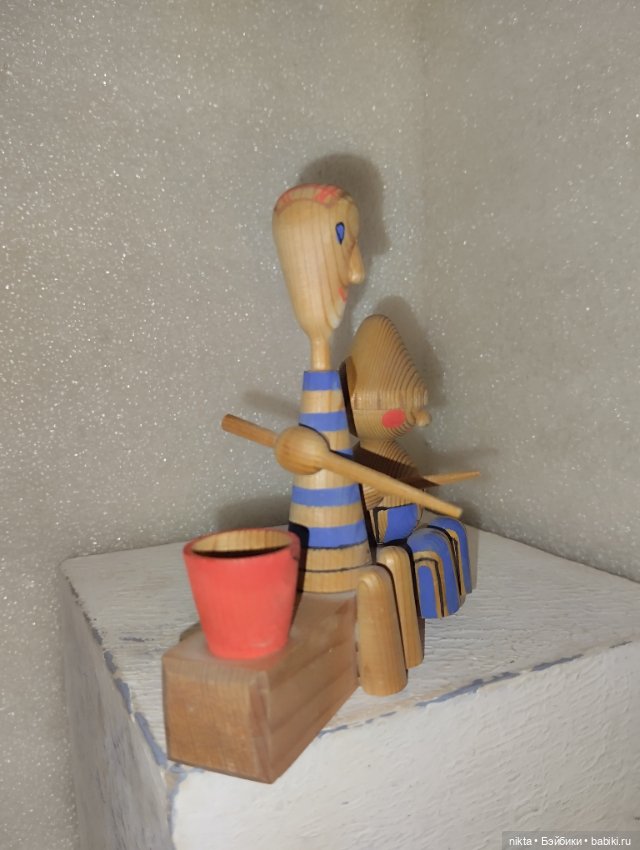 Деревянная игрушка СССР Рыбачки (фото 2)
