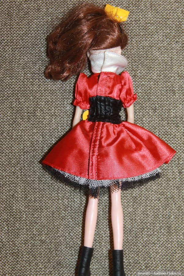 Винтажная Tokyo Disney Resort fashion doll Queen of Hearts (фото 5)