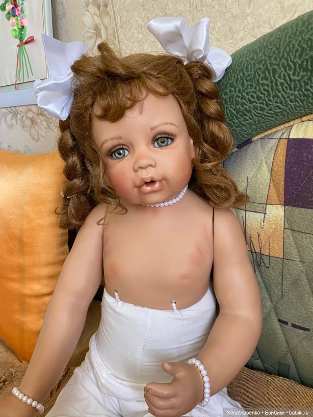 Фарфоровая кукла Monika Levenig (фото 4)