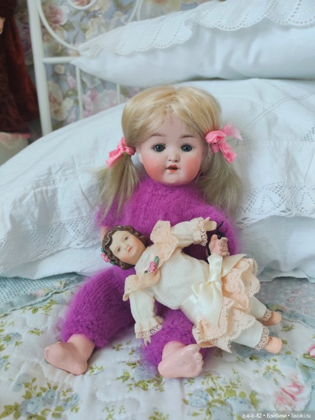 Малюточка Хойбах 320 — Антикварные куклы