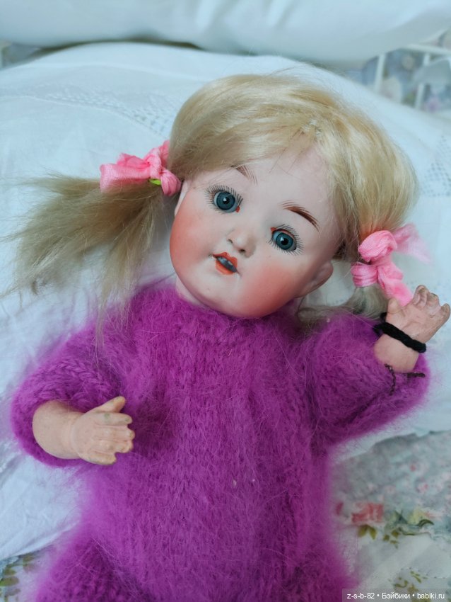 Малюточка Хойбах 320 — Антикварные куклы (фото 4)