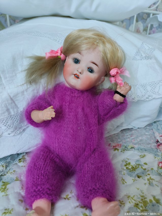 Малюточка Хойбах 320 — Антикварные куклы (фото 3)