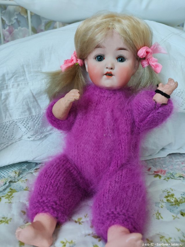 Малюточка Хойбах 320 — Антикварные куклы (фото 5)