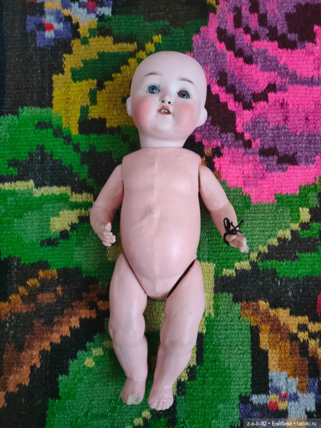 Малюточка Хойбах 320 — Антикварные куклы