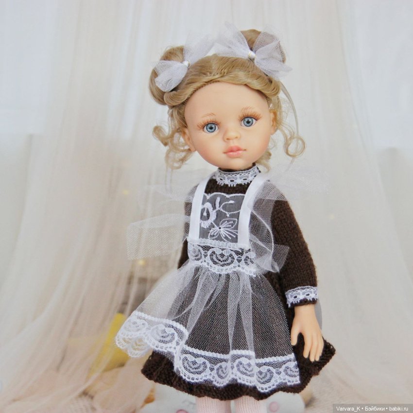 Paola Renia, испанская кукла Валерия в образе "Школьница", 32 см (фото 2)