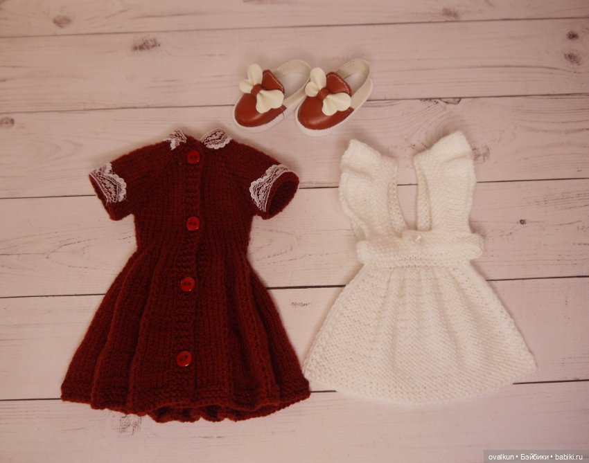 Школьное платье с коротким рукавом и туфли для куклы Paola Reina 32-34 см (фото 8)