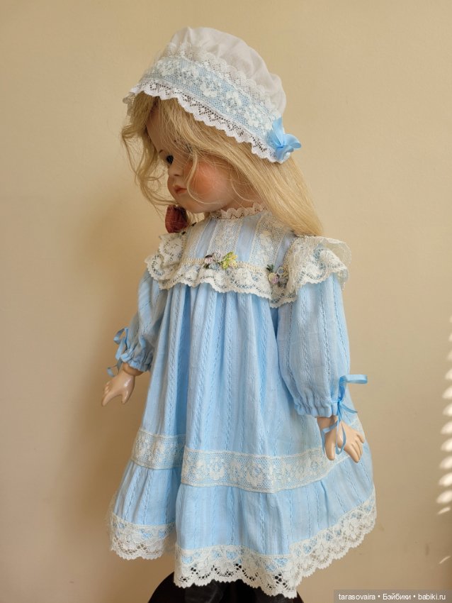 Платье и чепчик для куклы 45-47 см (фото 2)