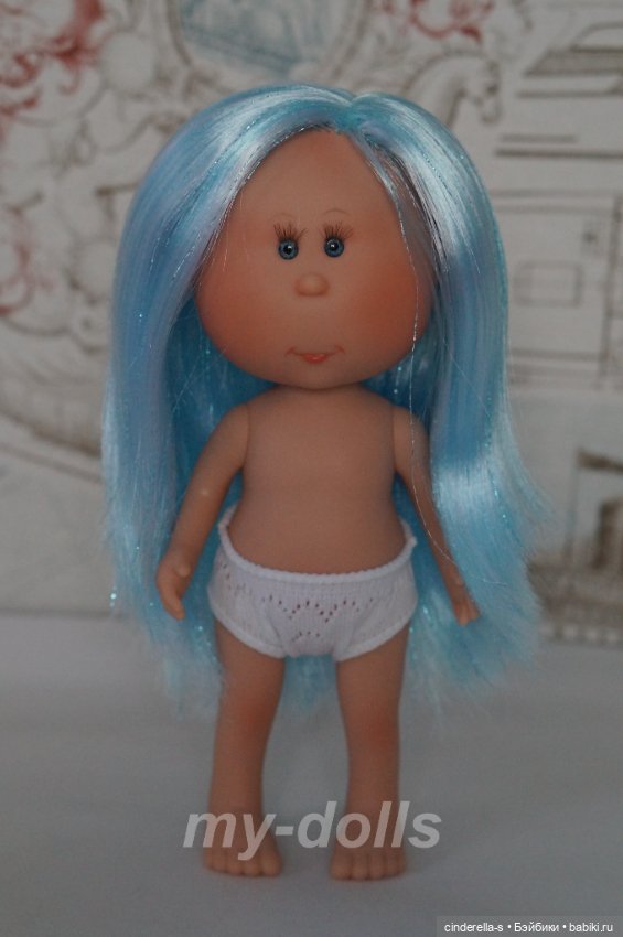 Мия с голубыми волосами#1