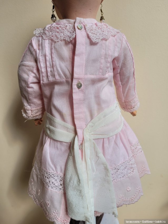 Батистовое платье для куклы 40-45 см (фото 4)