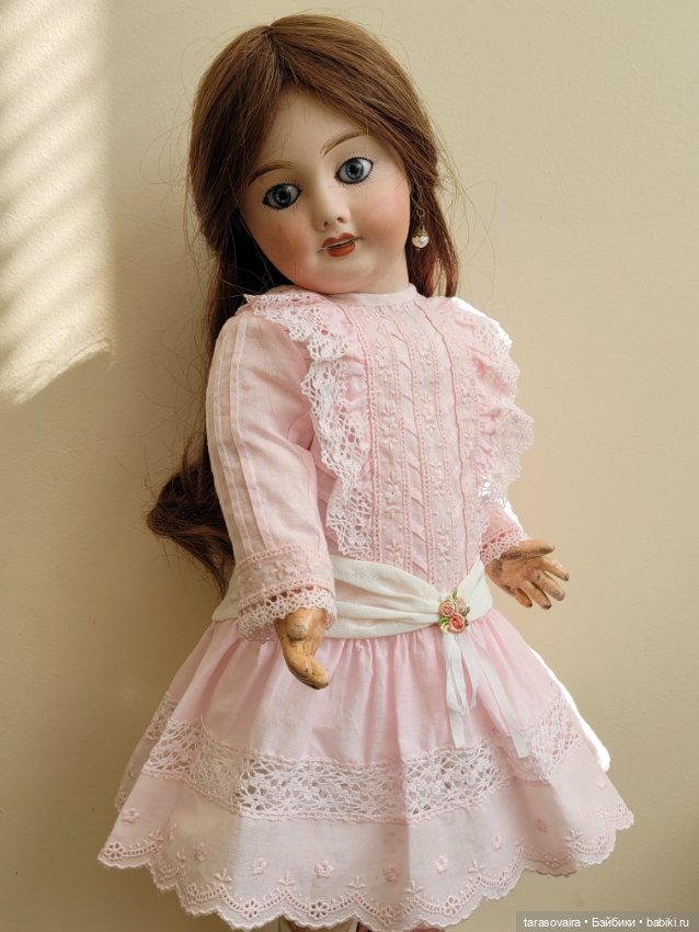 Батистовое платье для куклы 40-45 см (фото 2)