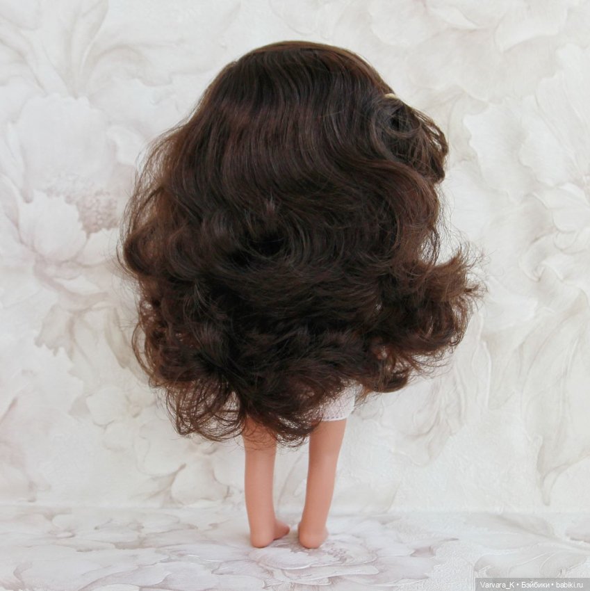 Llorens, Miss Minis, малышка с каштановыми волосами, 26 см (фото 4)