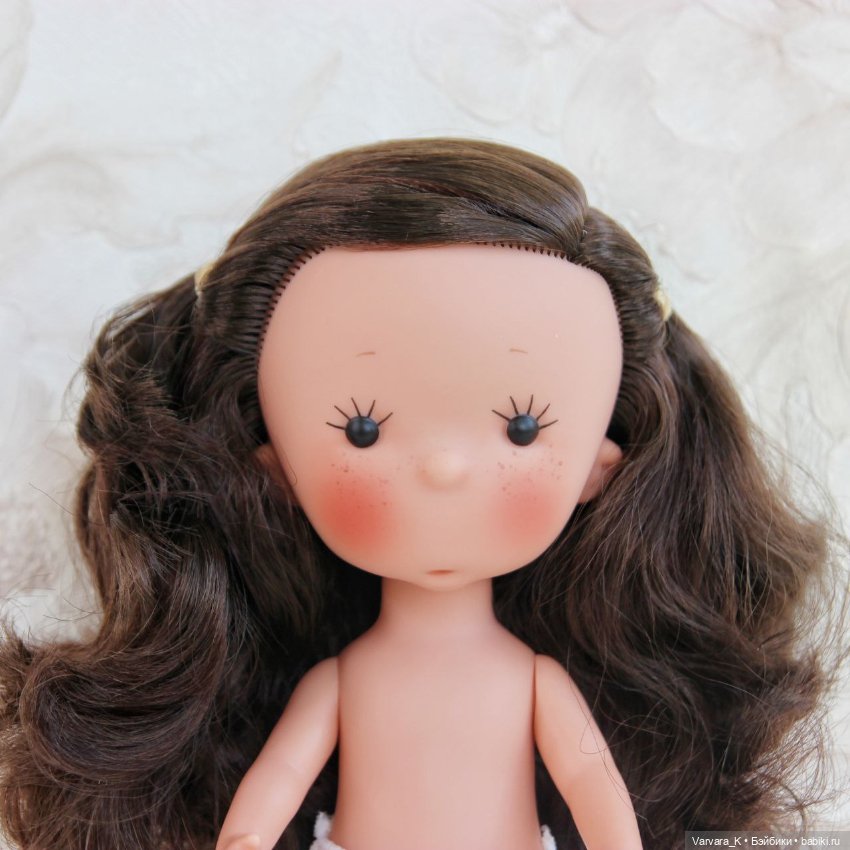 Llorens, Miss Minis, малышка с каштановыми волосами, 26 см (фото 7)