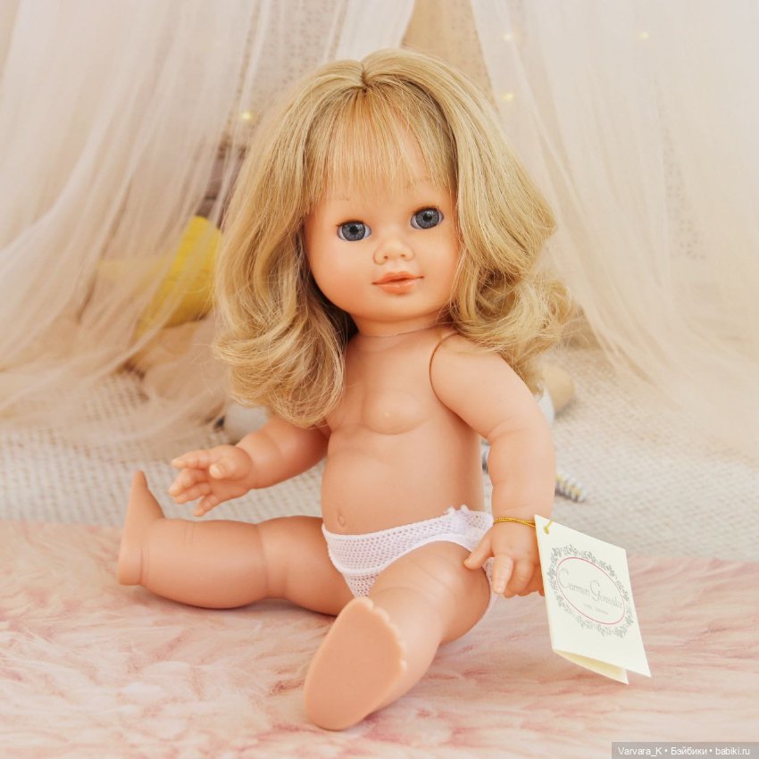 Carmen Gonzalez, кукла - малышка Сели блондинка, 26 см (фото 7)