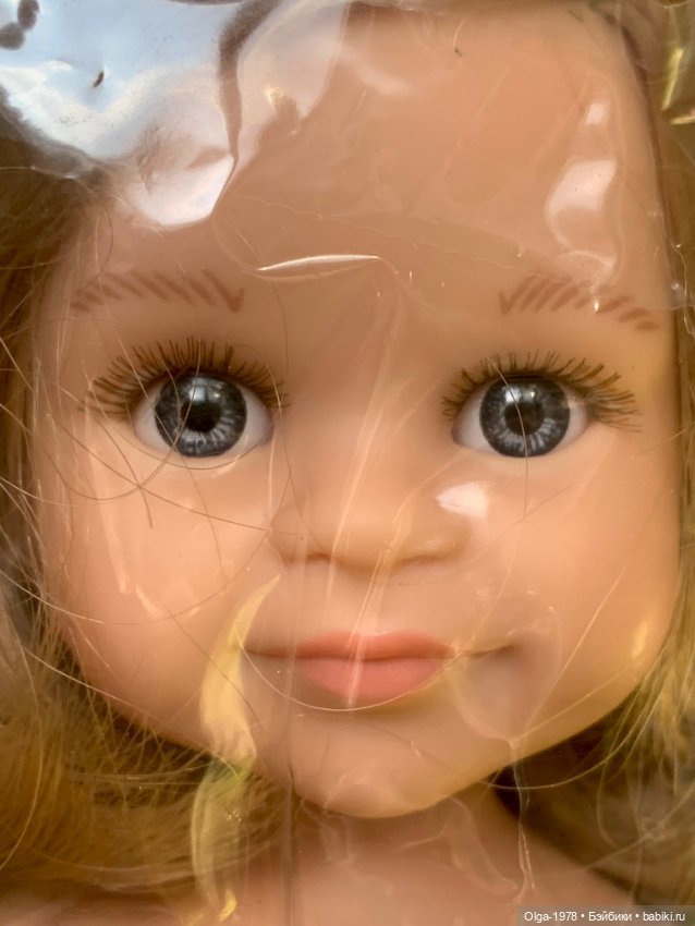 Клео с сережками 2018 год (фото 2)