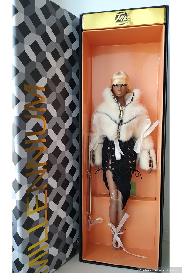 Мизи Глория (Mizi Gloria) 2024