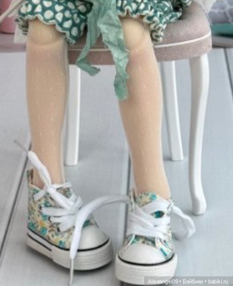 Аутфит с обувью на мсд от Кайе Виггс (фото 5)