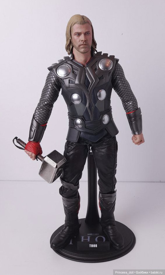 Thor от Hot Toys — Шарнирные куклы (не BJD) (фото 2)